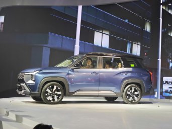 Mitsubishi Destinator  (14).jpg