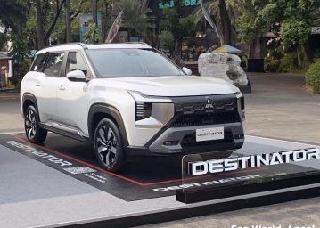 Mitsubishi DESTINATOR HEV.jpg