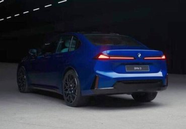 BMW i3 SEDAN Neue Klasse 2.jpg