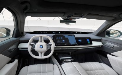 2027-BMW-7-series-LCI-debut-00022-2048x1267.jpg