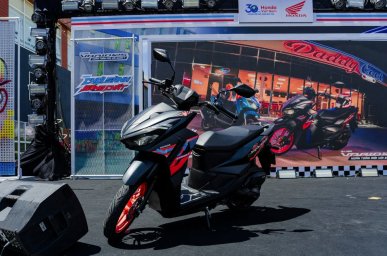 Honda Vario 125-2.jpg