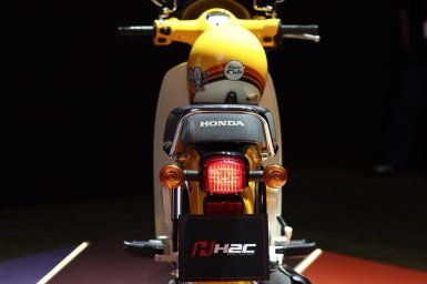 Honda Super Cub 6.jpg