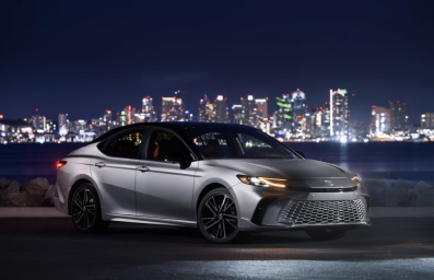 Toyota Camry 2027  2026-09-05 lúc 08.32.46.png