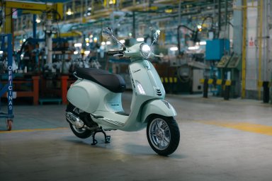 01 Vespa Primavera.jpg