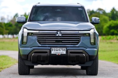 Mitsubishi Pajero GSR 2WD 3.jpg
