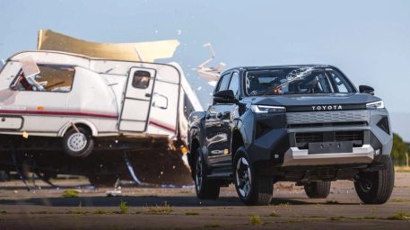 Toyota Hilux EV 2.png