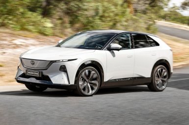 Mazda CX-6e -a7.jpg