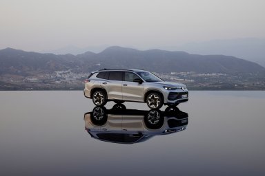 The All-New Tayron (R-Line).jpg
