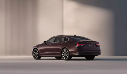 Volvo S90 facelift 4.PNG