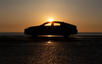 2026-lexus-es-teased-with-phev-setup-new-global-flagship-going-live-april-23_6.jpg