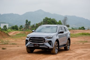 ISUZU mu-X 2025  (6).jpg