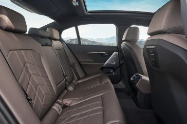 BMW 5 Series 2025  (5).jpg