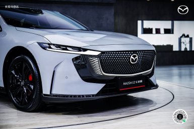 Mazda-EZ-60-Sport-Edition-1.jpg