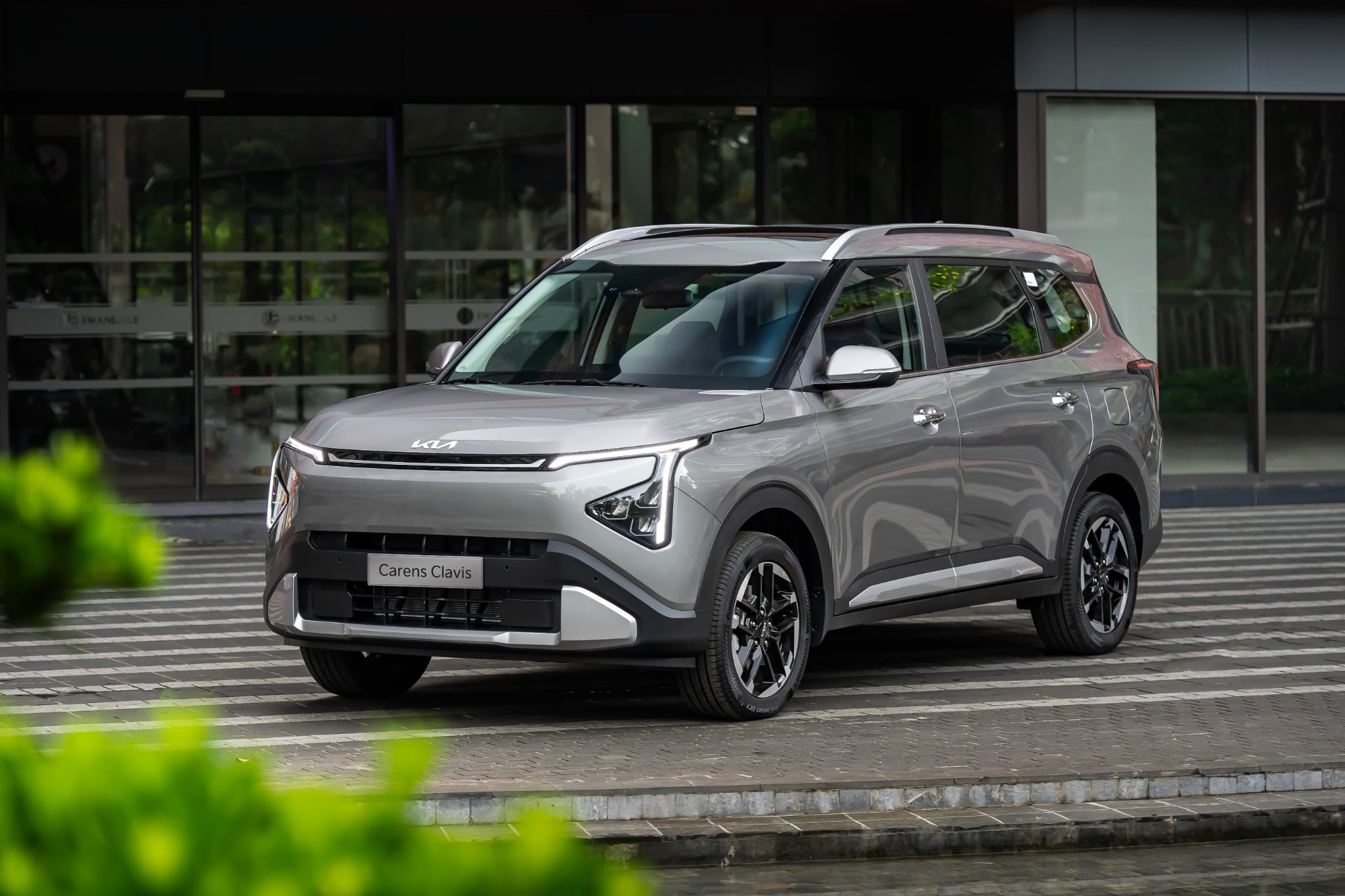 Kia Carens Clavis ra mắt tại Việt Nam, giá từ 639 triệu đồng