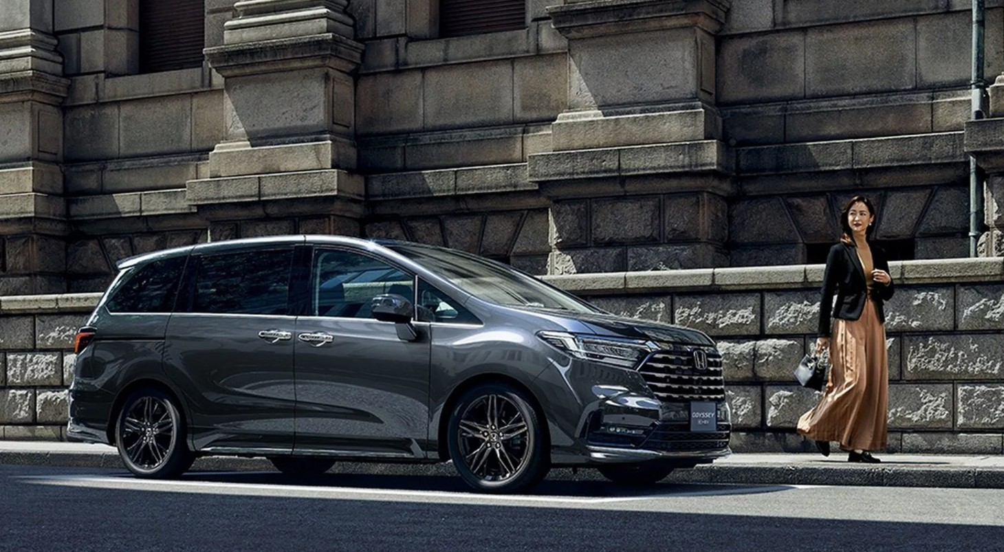 2026-Honda-Odyssey-Japan-3.jpg