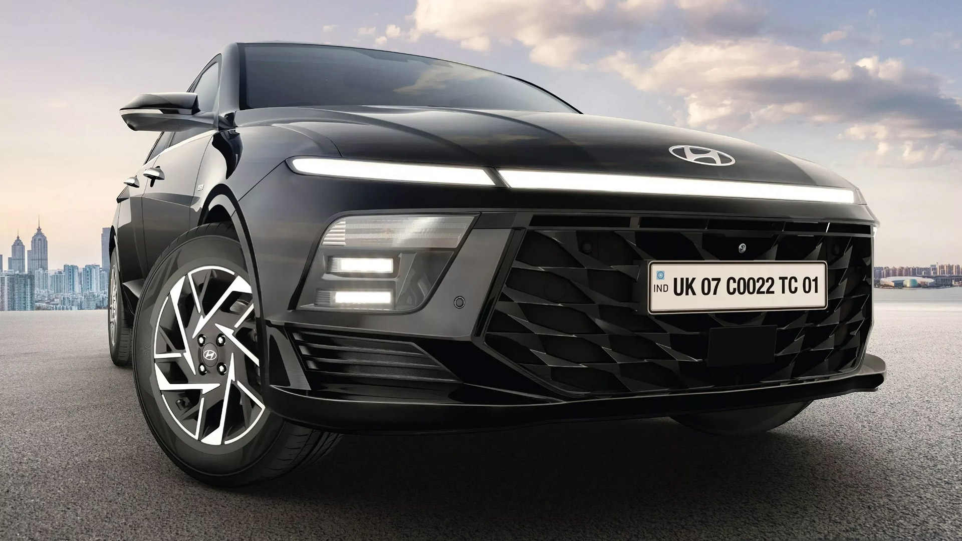 Hyundai Accent bổ sung nhiều trang bị từ xe cao cấp