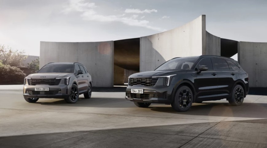 Tháng 11/2025: Kia Sorento bán hơn 10.000 xe, bỏ xa Hyundai Santa Fe, tiếp tục dẫn đầu phân khúc SUV