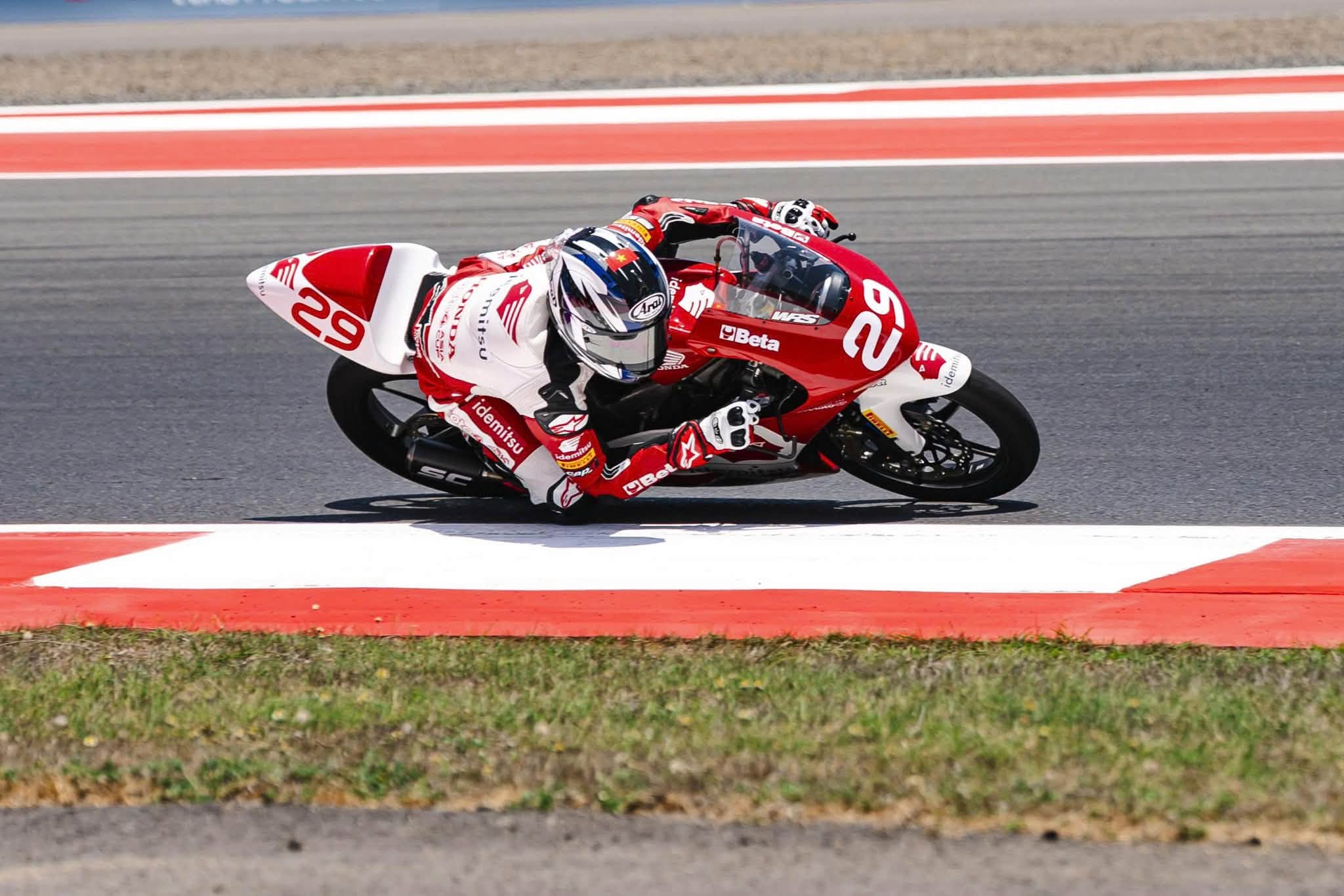 Việt Tuấn #29 xuất phát P13 tại Chặng 4 Moto4 Asia Cup 2026