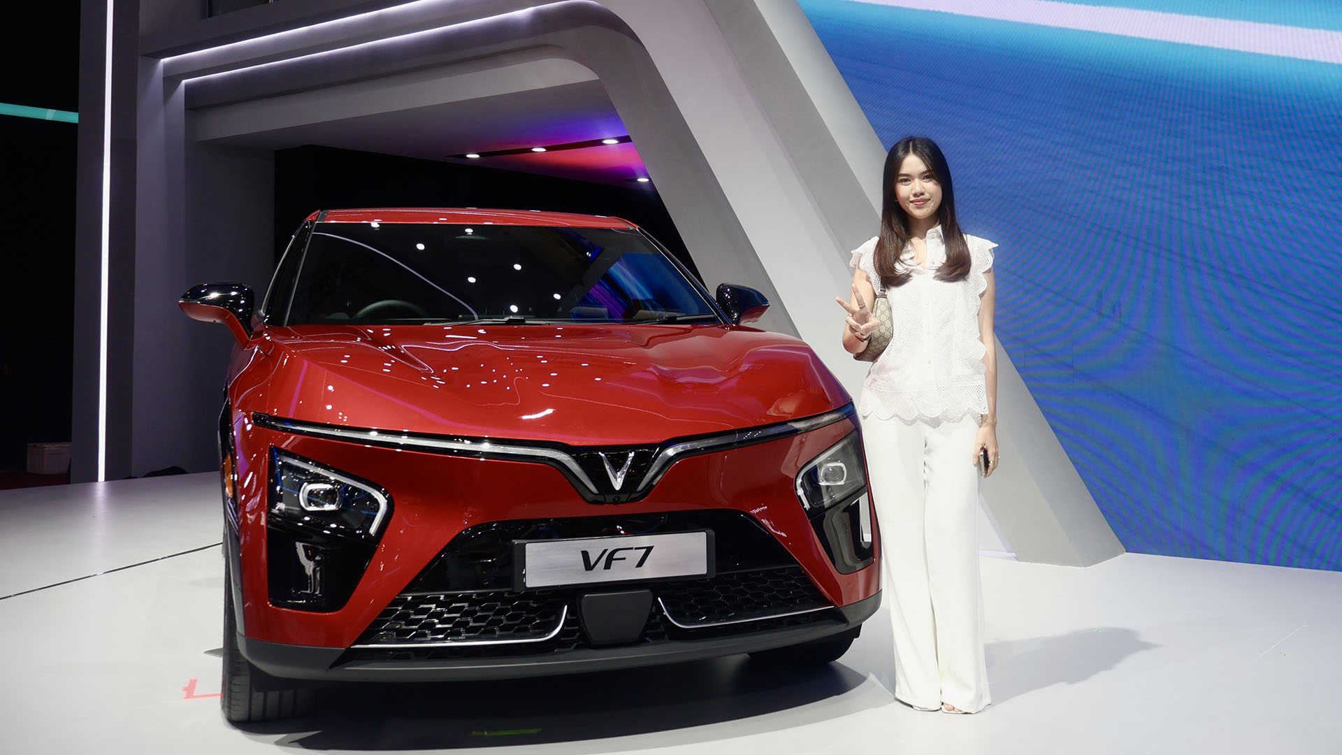 Người Indonesia trầm trồ vì thiết kế mạnh mẽ, đậm chất châu Âu của VinFast VF 7