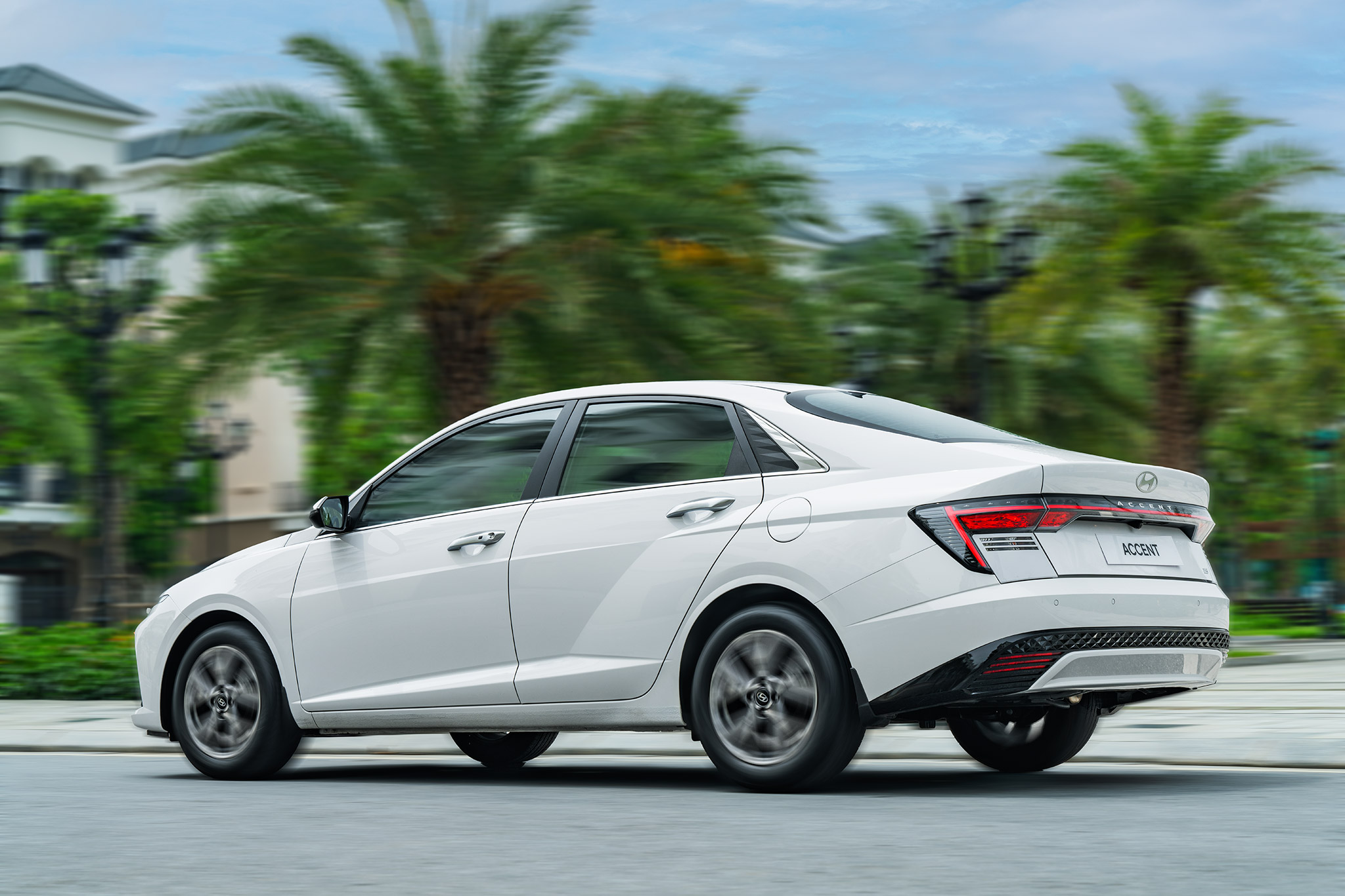 Chọn xe sedan cỡ B: Hyundai Accent - Sự lựa chọn hàng đầu cho sự tiện nghi?