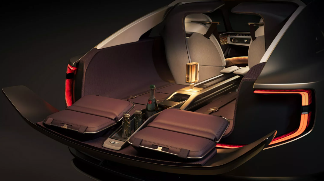 Bentley-EXP-15-Concept 8.PNG