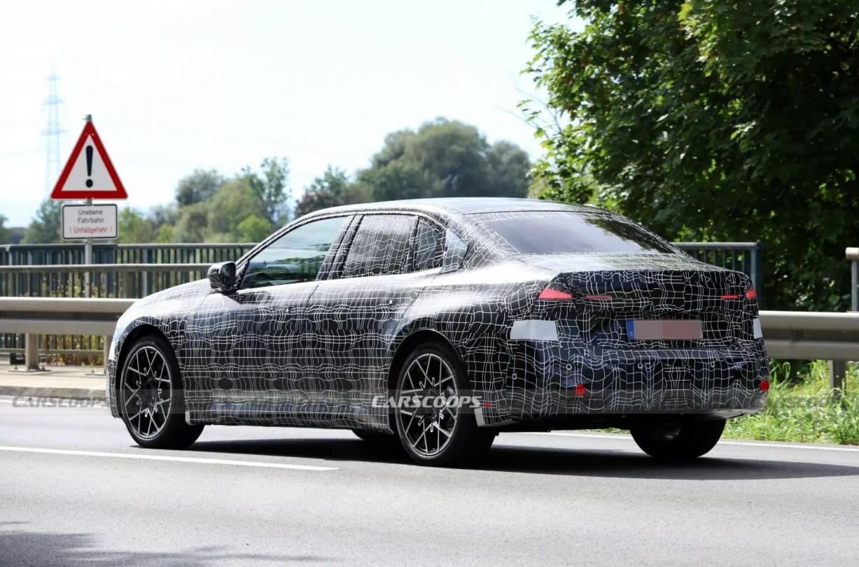 bmw-3-series 5.jpg