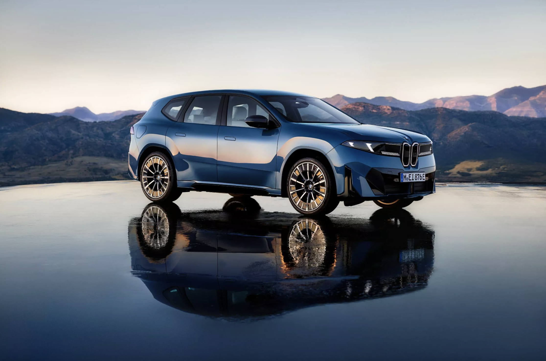 BMW bước vào kỷ nguyên Neue Klasse với iX3: Công nghệ “siêu não”, thiết kế đột phá
