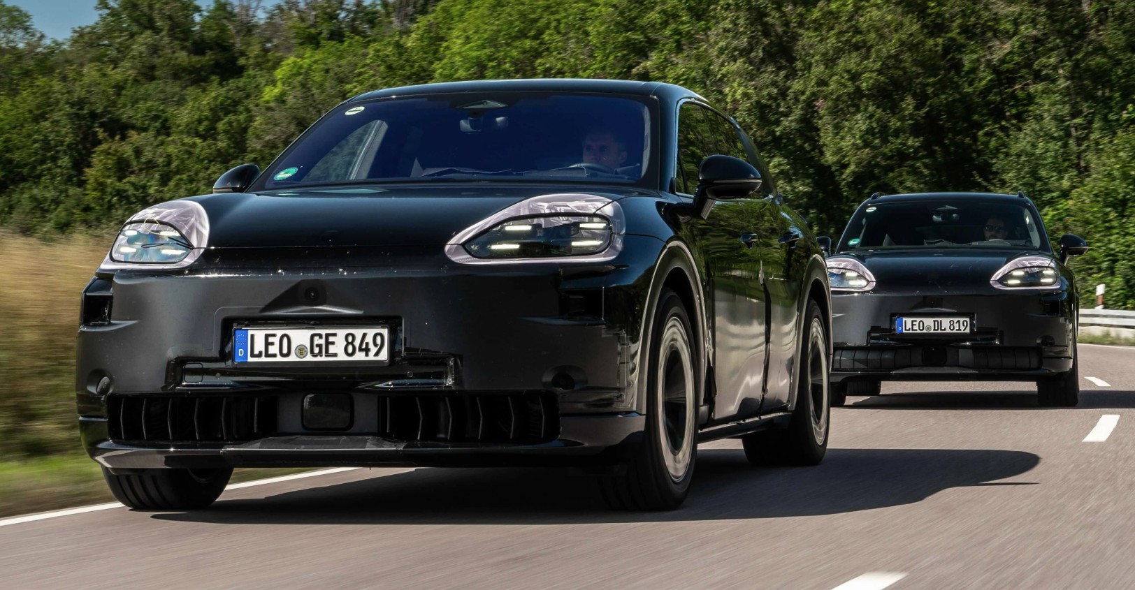 Porsche Cayenne thế hệ mới “nhá hàng”, là mẫu xe chạy điện hoàn toàn