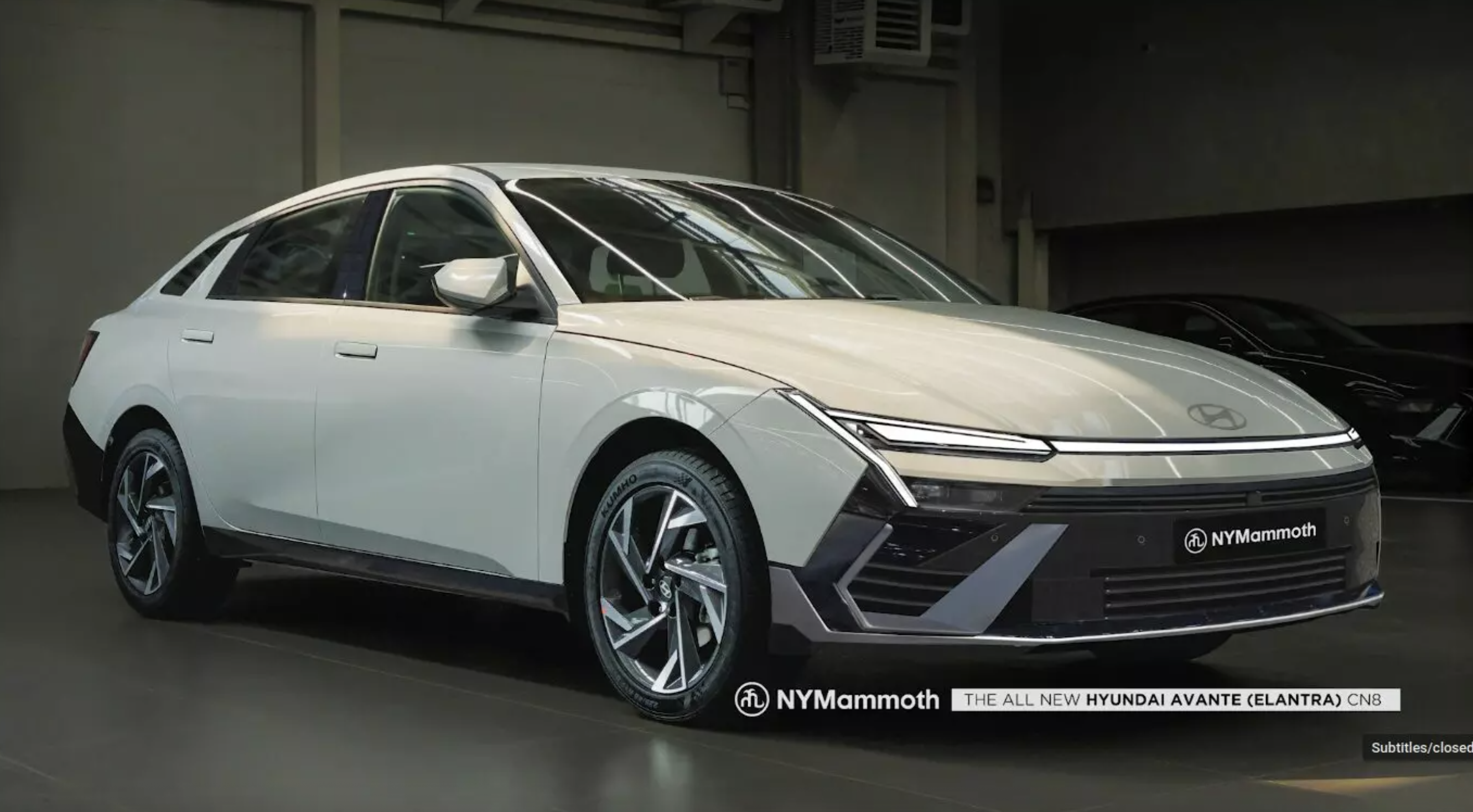 Hyundai Elantra.png