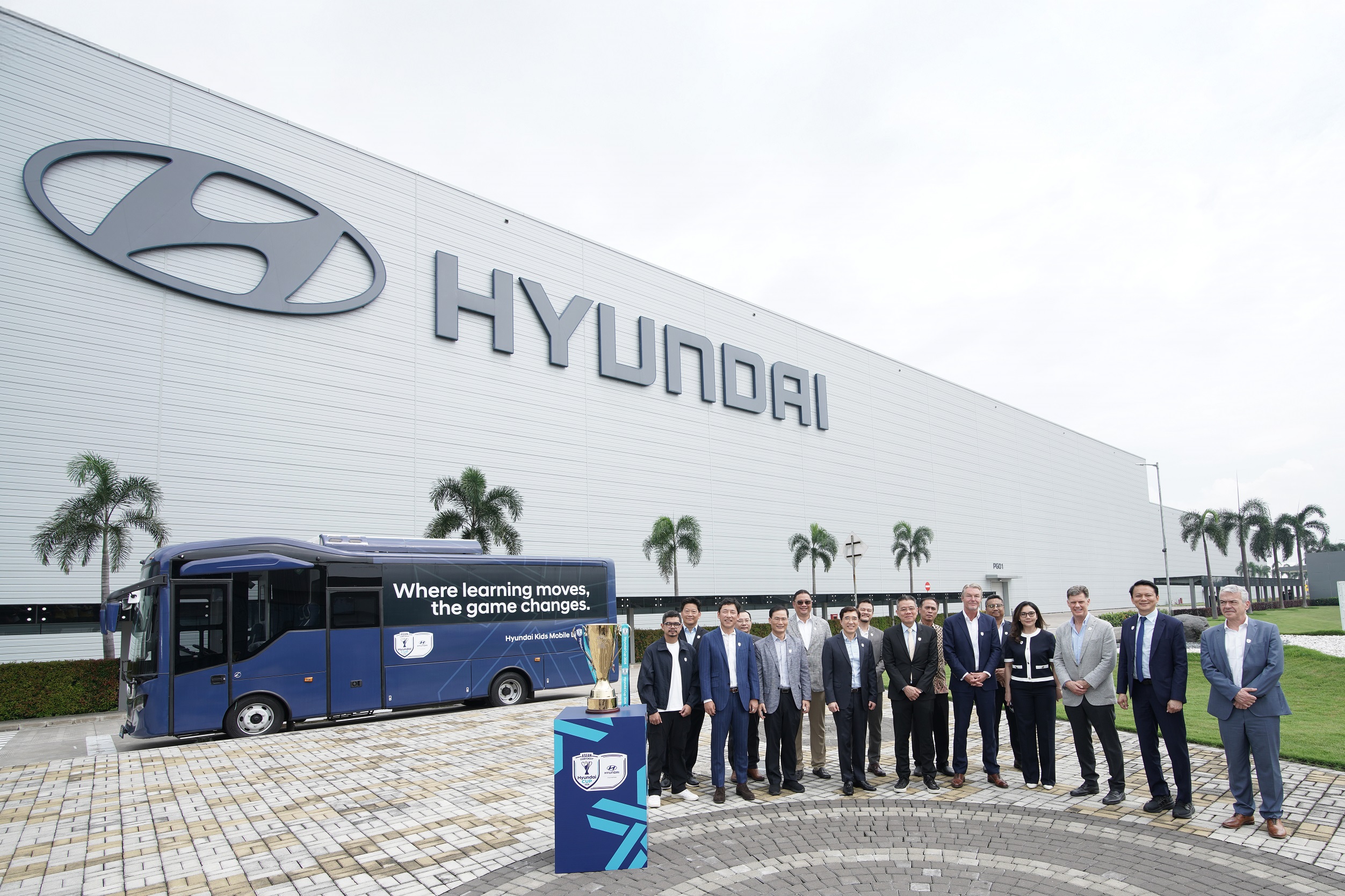 AFF Cup đổi tên thành ASEAN Hyundai Cup: Hyundai gia nhập sân chơi bóng đá khu vực