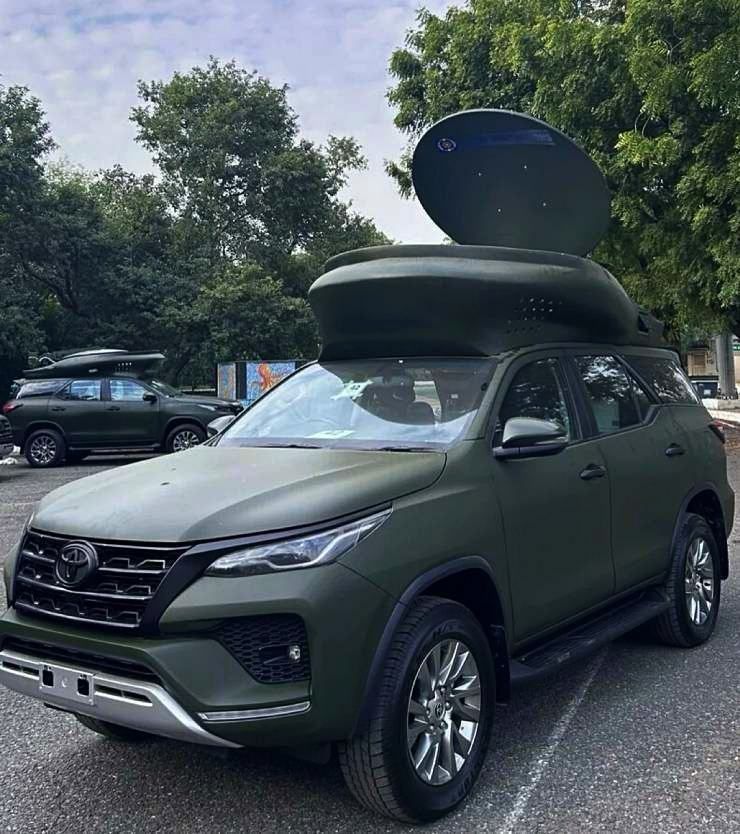 indian_army_jammer_fortuner_48a3fb350e.jpg indian_army_jammer_fortuner_48a3fb350e.jpg