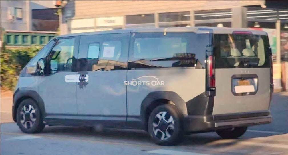 Kia PV7 6.jpeg