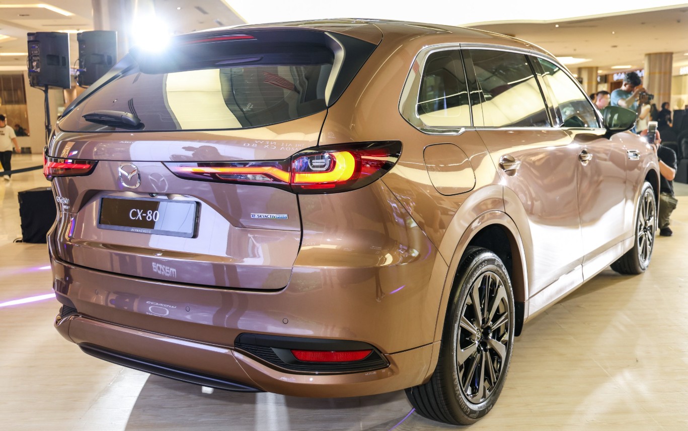Mazda CX-80 3.jpg