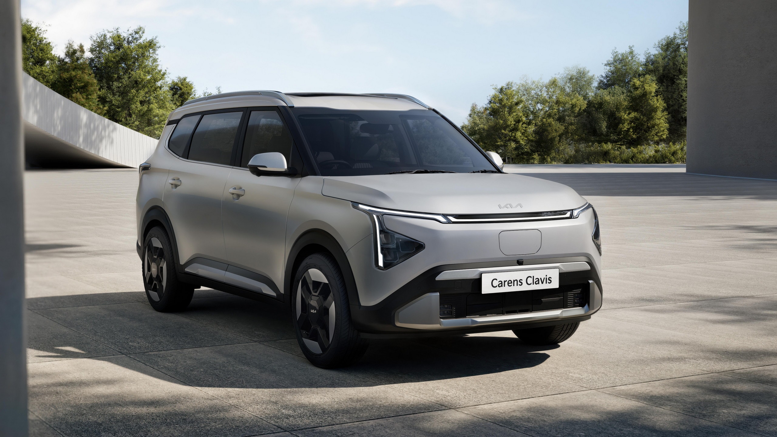 Kia Carens Clavis EV 2025: MPV điện 7 chỗ, hiệu năng tốt, trang bị “chất”