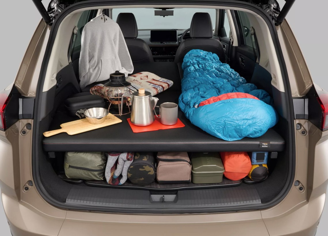 Nissan-X-Trail-e-Power-Rock-Creek-Multi-Bed-Japan 6.jpg