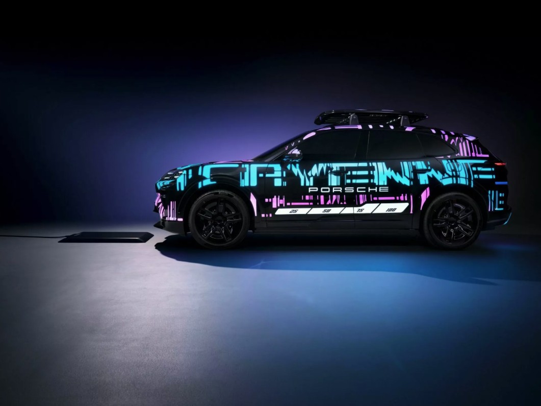 Porsche-Wireless-EV-Charging.jpg