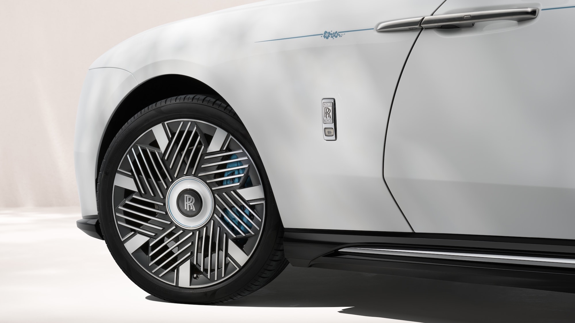 rolls-royce-spectre-inspired-by-primavera_5.jpg
