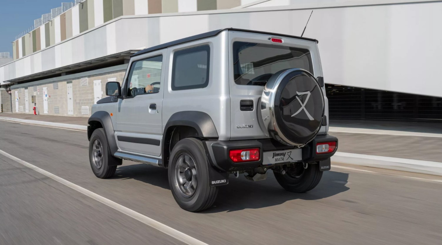 Suzuki Jimny Mata.jpg