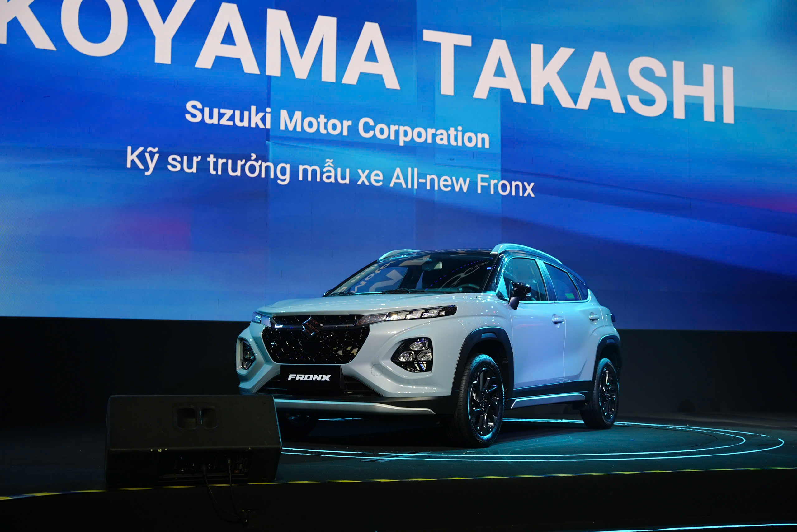 Suzuki Fronx ra mắt tại Việt Nam, giá từ 520 triệu