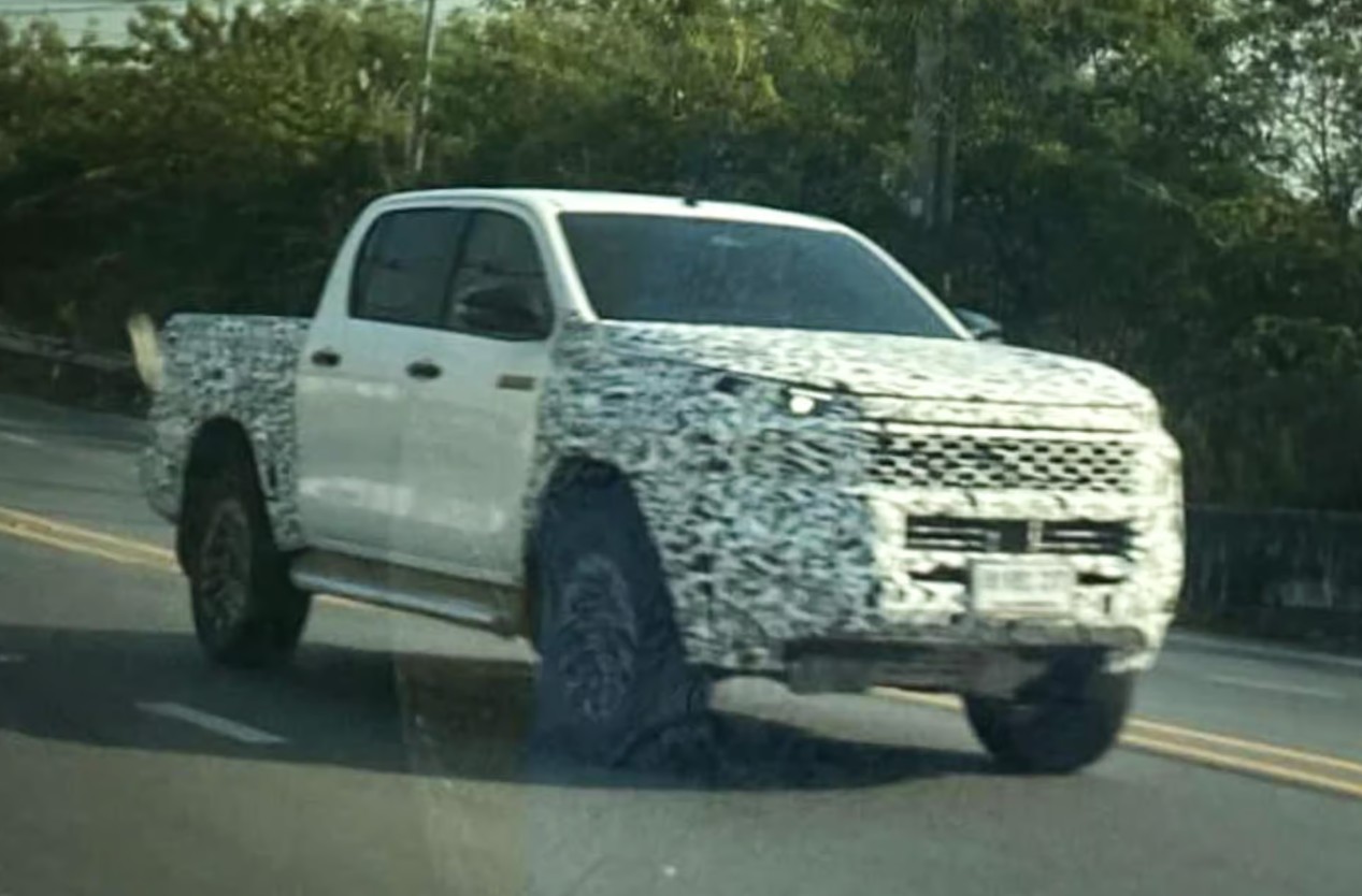 Toyota Hilux.jpg