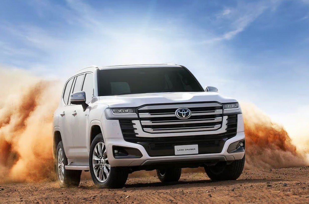 Toyota Land Cruiser 300 HEV sắp mở bán tại Đông Nam Á