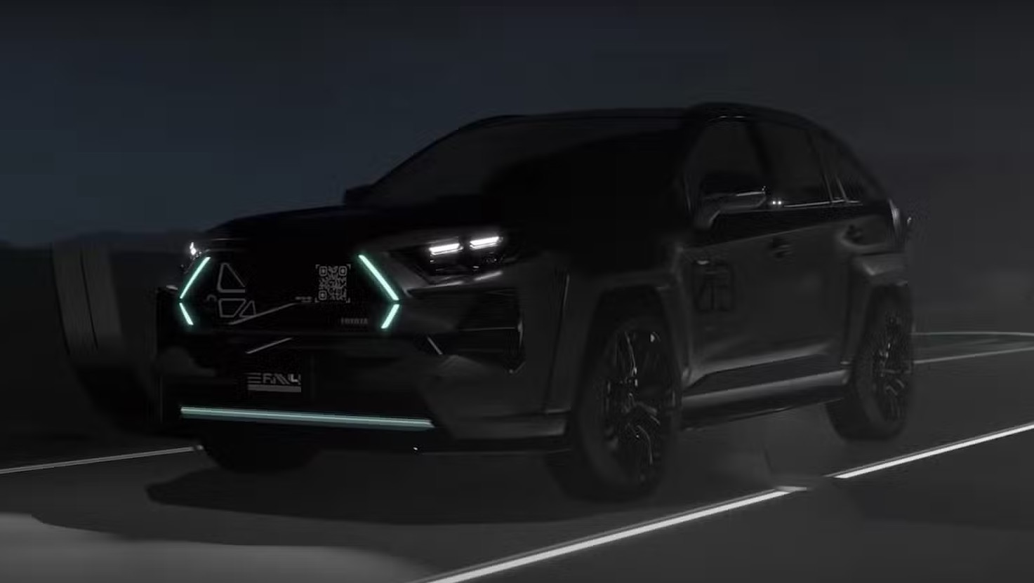 Toyota RAV4 Dark Side 2.jpg