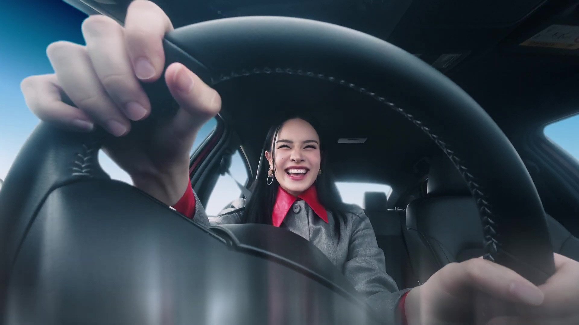 Toyota-Yaris-Ativa-HEV-teaser-Thailand-3.jpg