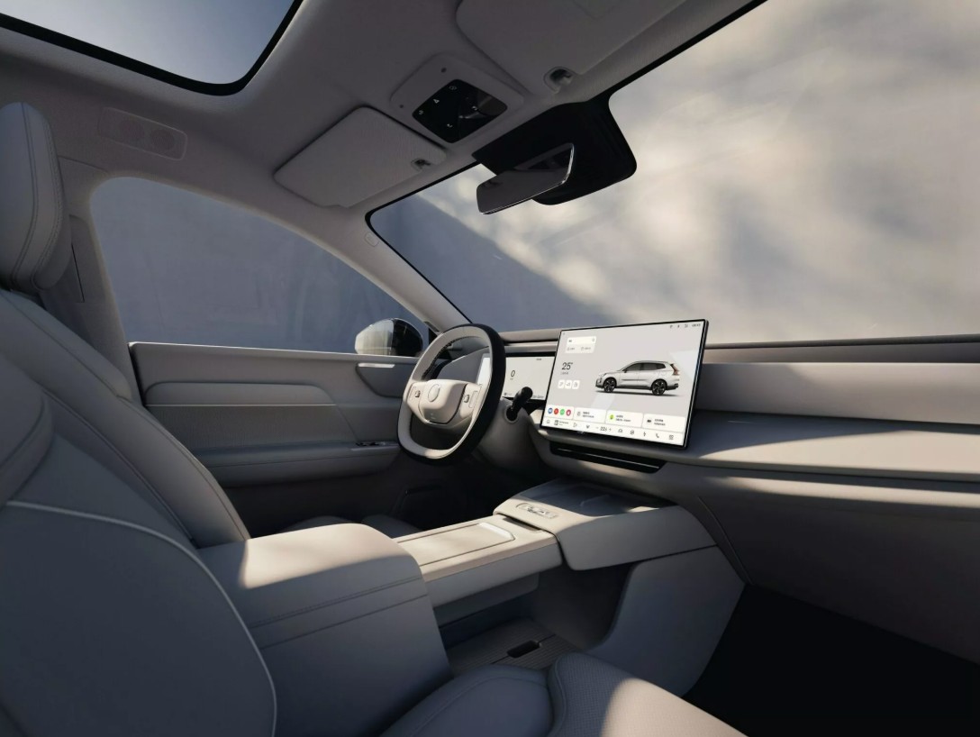 Volvo XC70 8.jpg