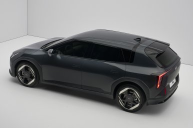 Kia EV4 3.JPG
