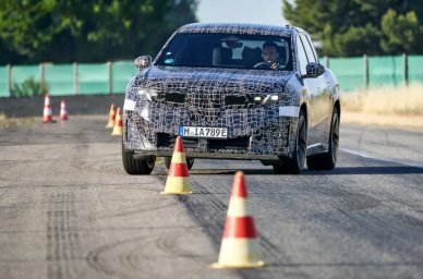 2026 BMW iX3 4.JPG