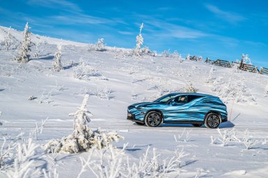 2026-Mercedes-Benx-GLC-EV-with-EQ-Technology-testing-8.jpg