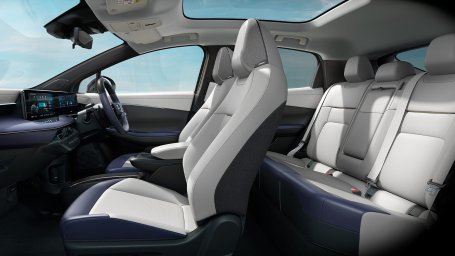 Nissan LEAF 5.jpg