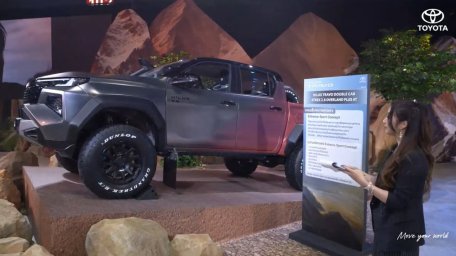 Toyota Hilux 2026-10.jpg