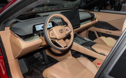 2025-Auto-Guangzhou-Toyota-bZ7 3.jpg